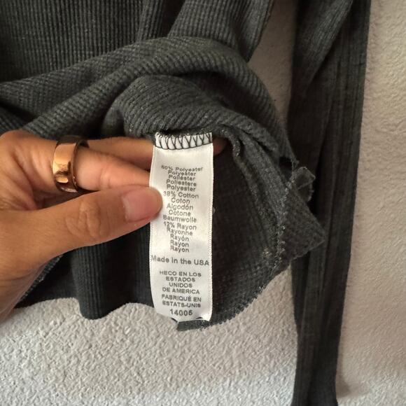 Michael Stars Long Sleeve Top Womens XS Gray Lightweight Sweater Studded - Picture 4 of 6